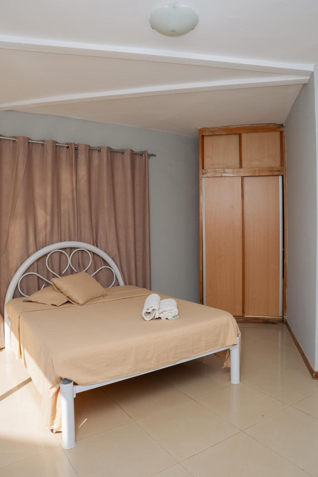 Praia Guest House Exterior photo